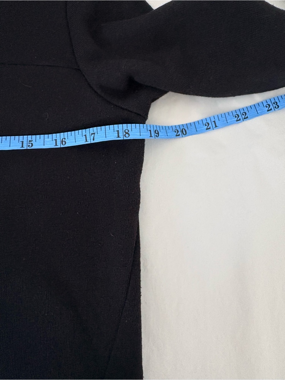 Alo Yoga Haze Funnel Neck Pullover Sz XS Black EUC - Picture 11 of 12